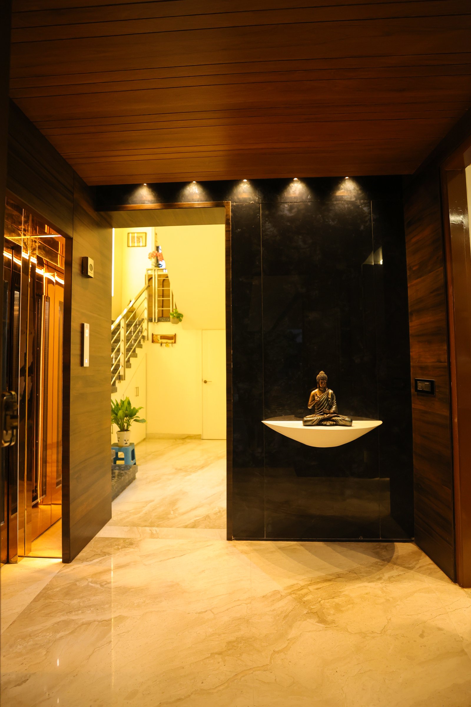 Eclectic Villa image 5