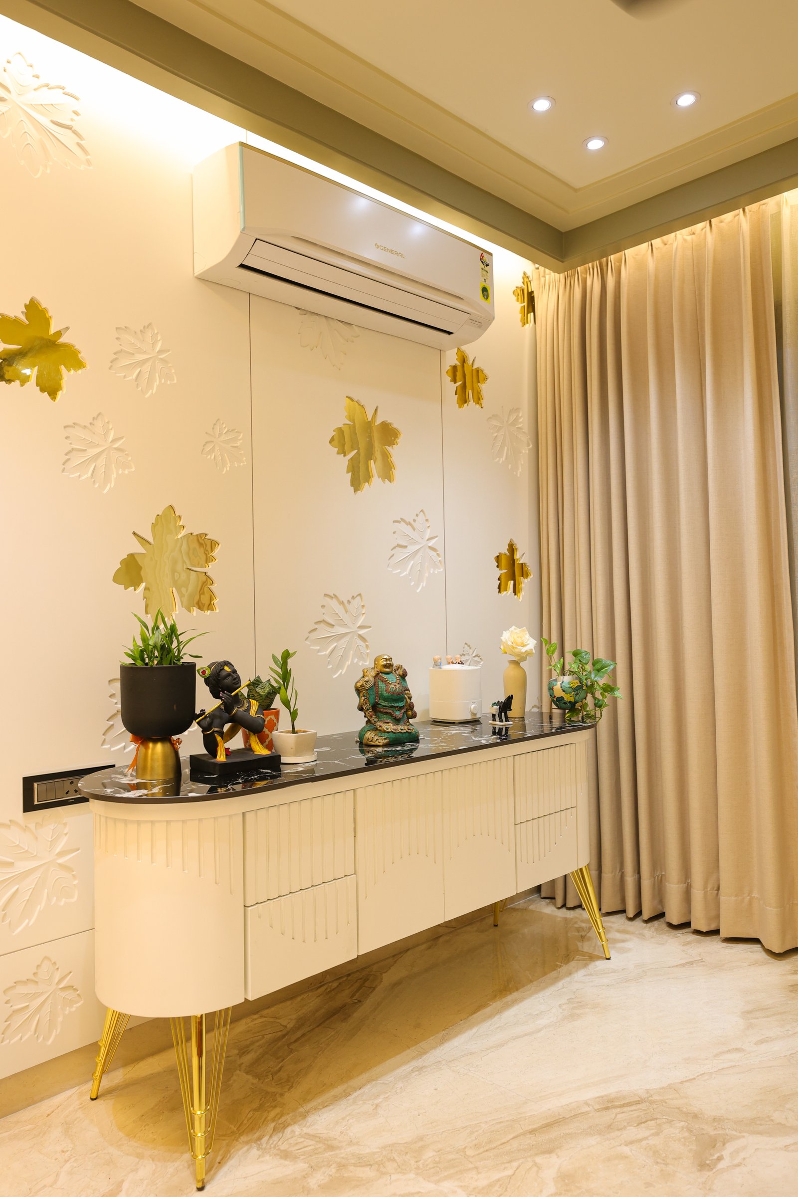 Eclectic Villa image 11