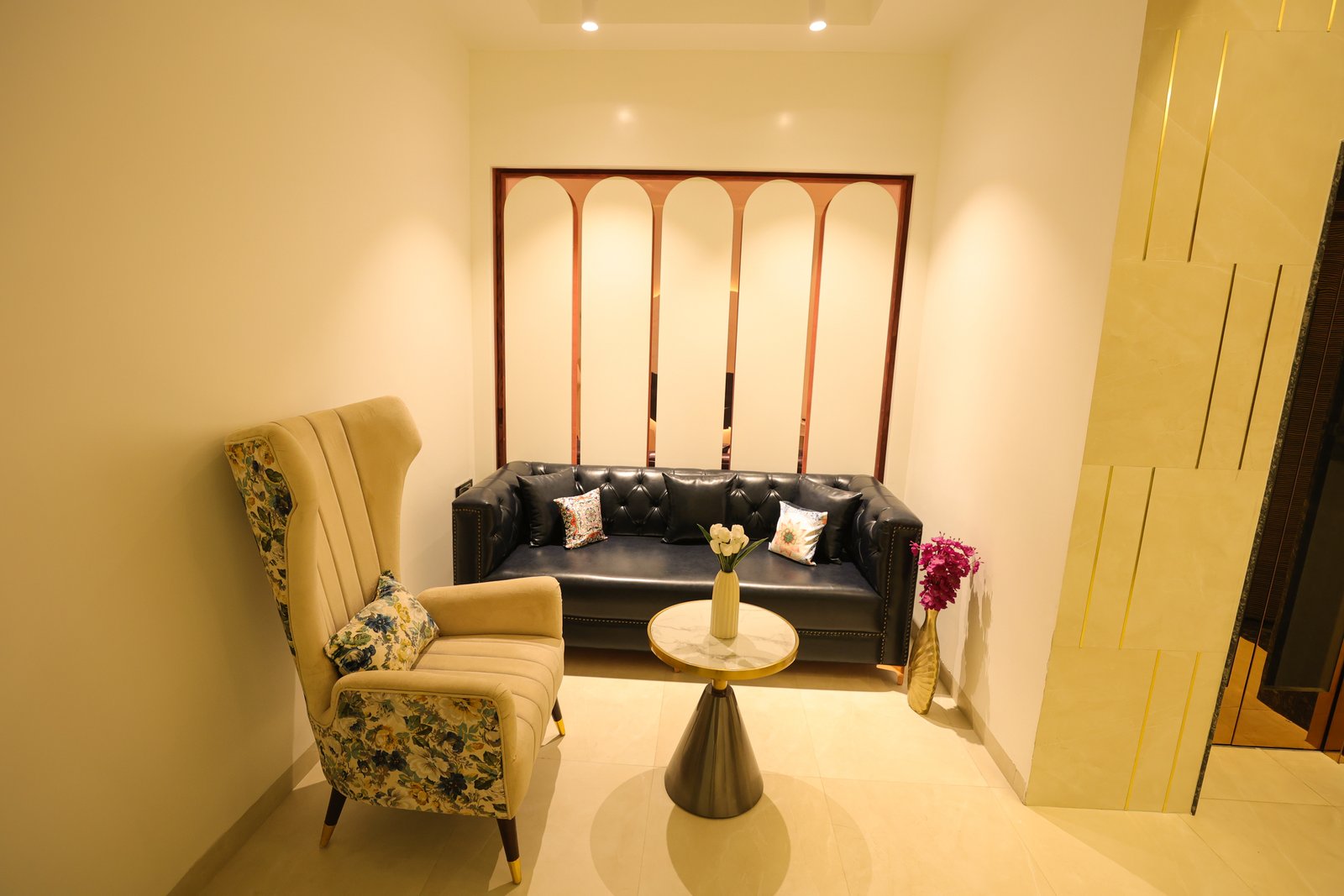 Eclectic Villa image 15