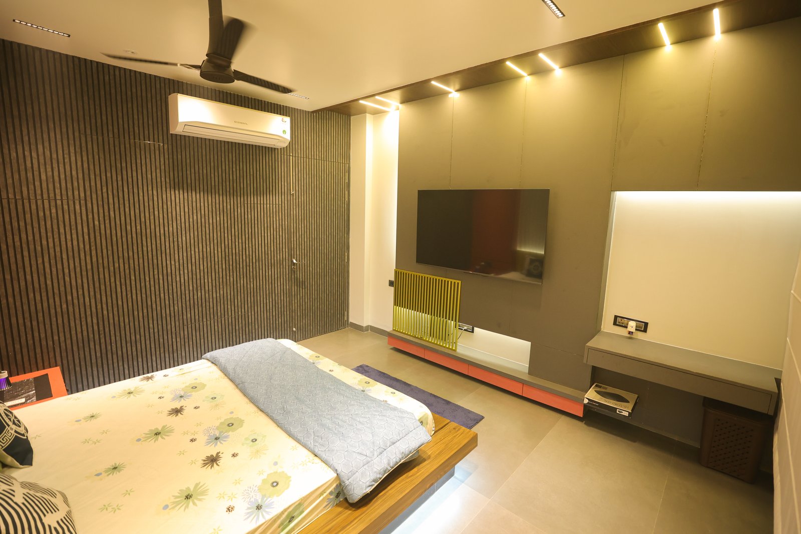 Eclectic Villa image 19