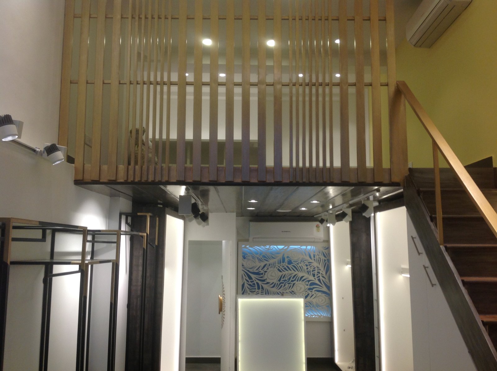 Retail Boutique image 9